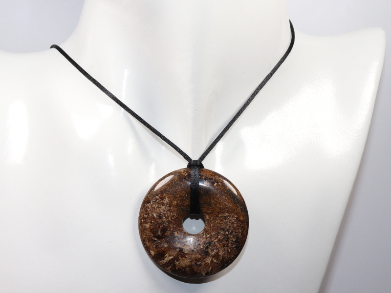 bronzite with cord