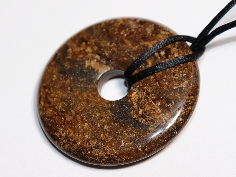 bronzite with cord