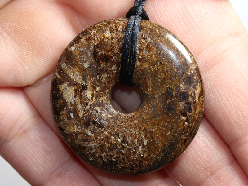bronzite with cord