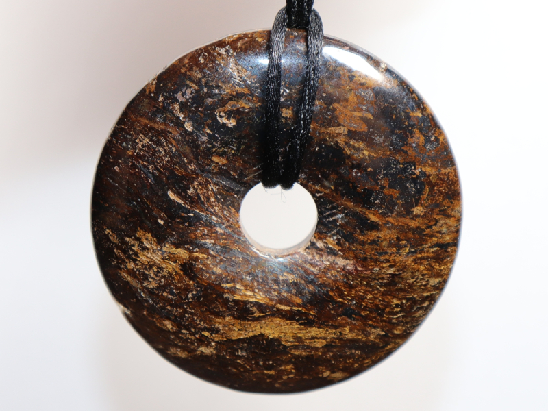 bronzite with cord