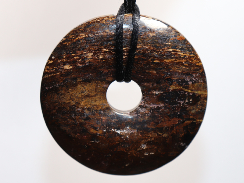bronzite with cord