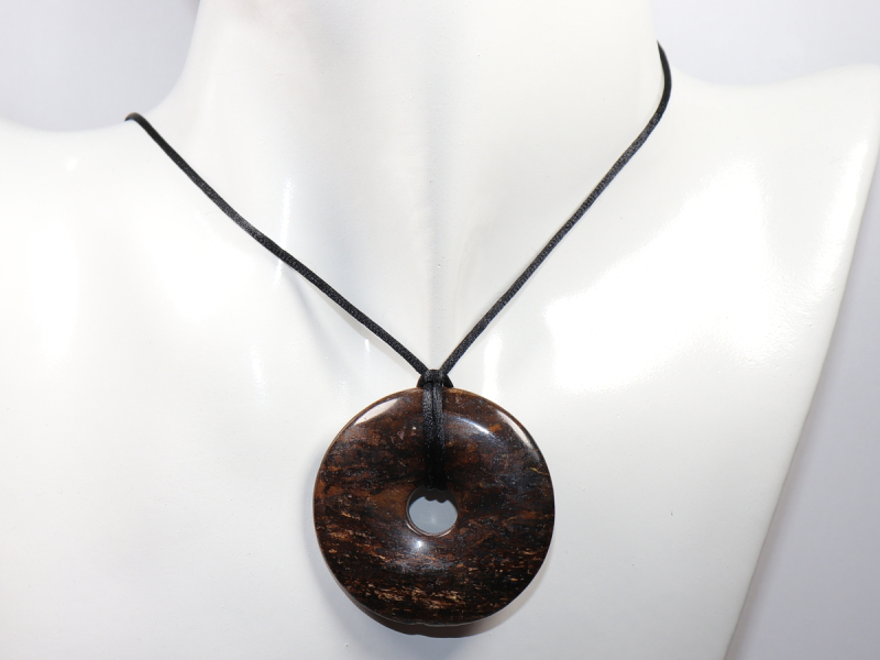 bronzite with cord