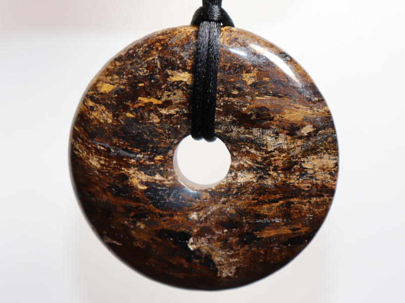 bronzite with cord