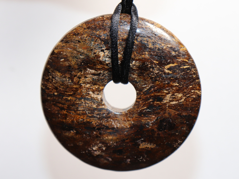 bronzite with cord