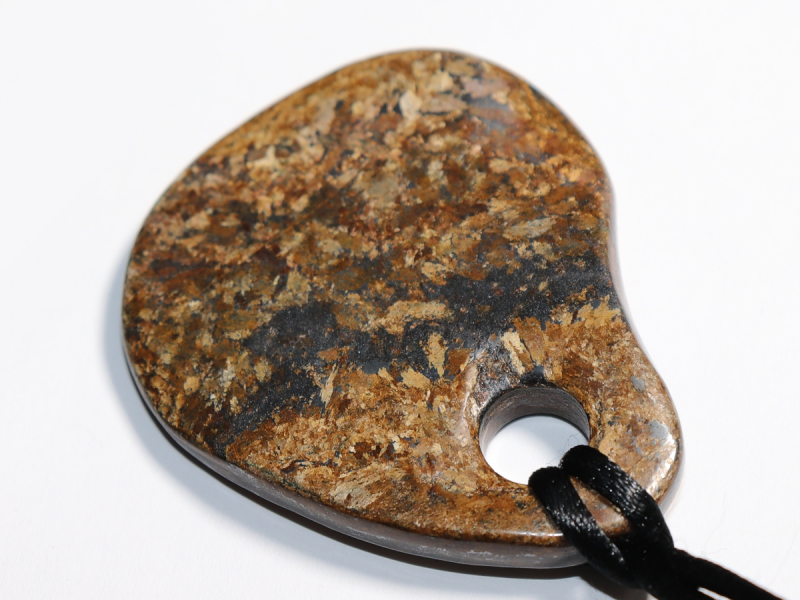 bronzite with nylon cord