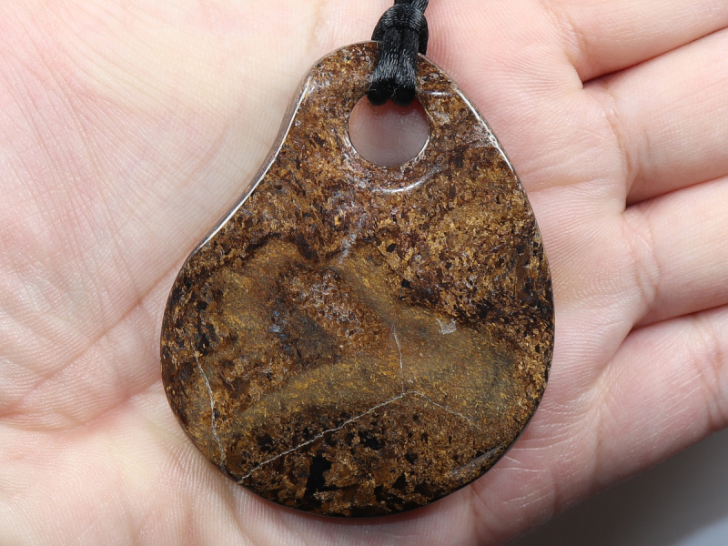 bronzite with nylon cord