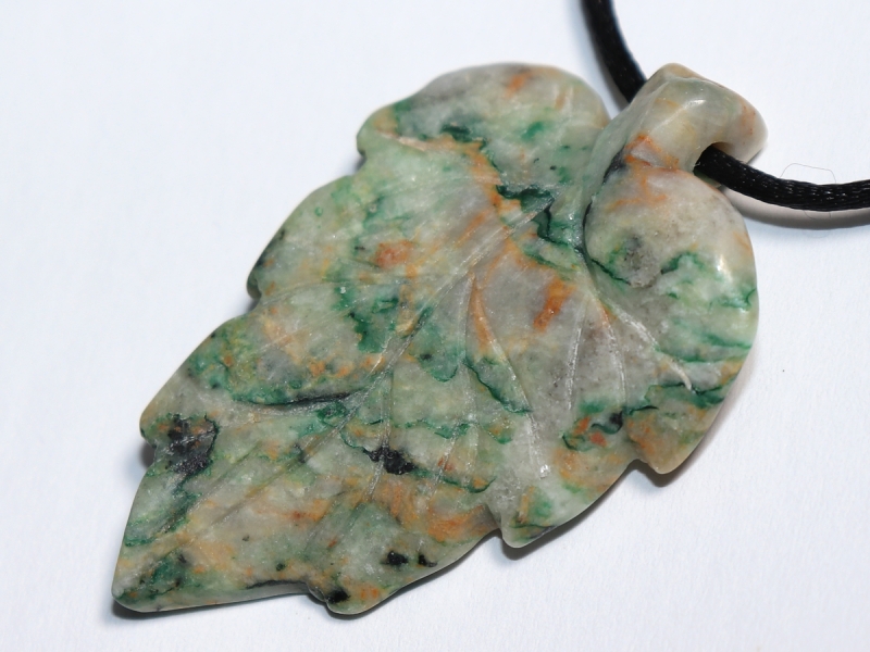 mariposite-dolomite with cord or silver 925