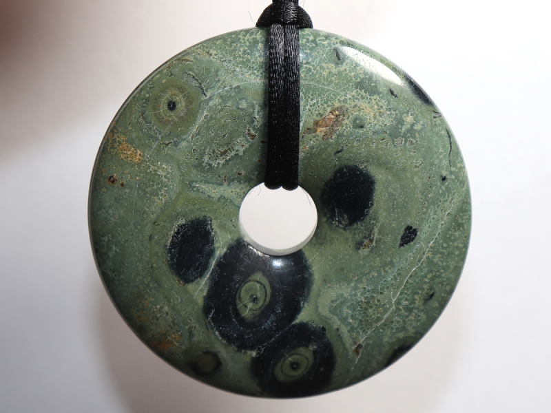 Kambaba-Rhyolith mit Band