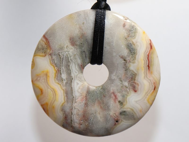 crazy lace agate with cord