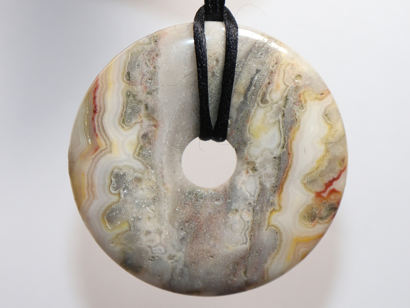 crazy lace agate with cord