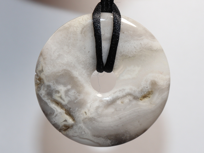 crazy lace agate with cord
