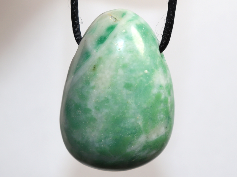 Jade mit Band oder Silber 925