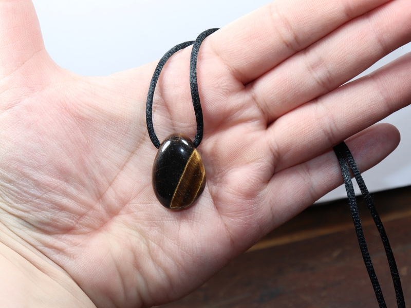 tiger's eye with cord or silver 925