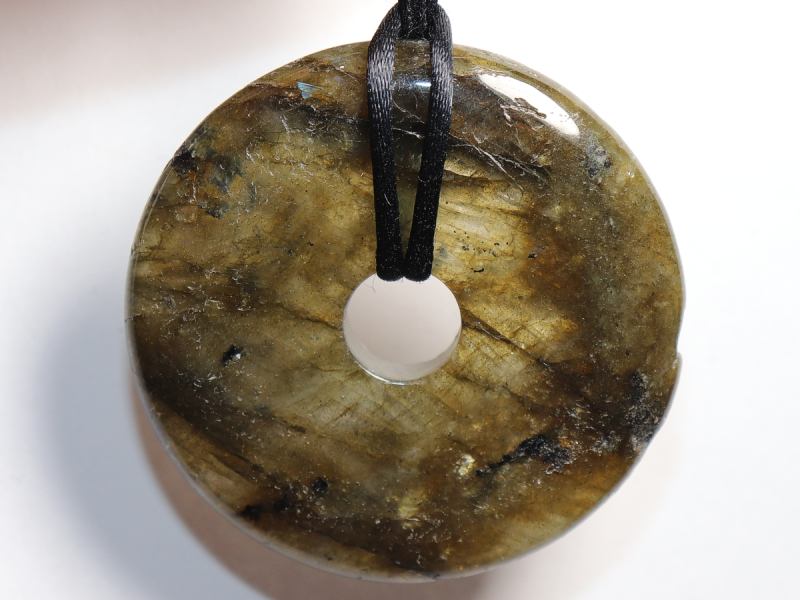 labradorite with cord