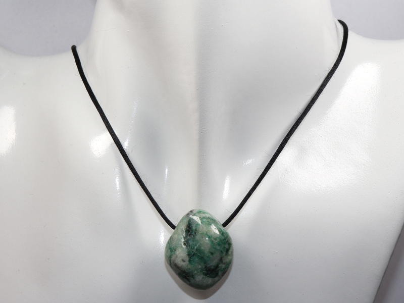 mariposite-dolomite with cord or silver 925