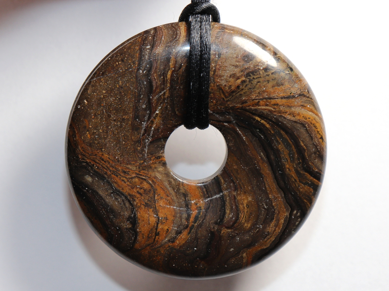 Stromatolith mit Band