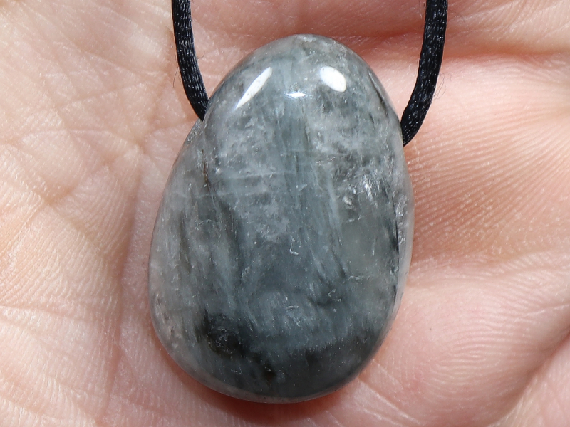 cat's eye quartz with cord or silver 925