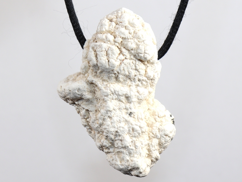 magnesite with cord or silver 925