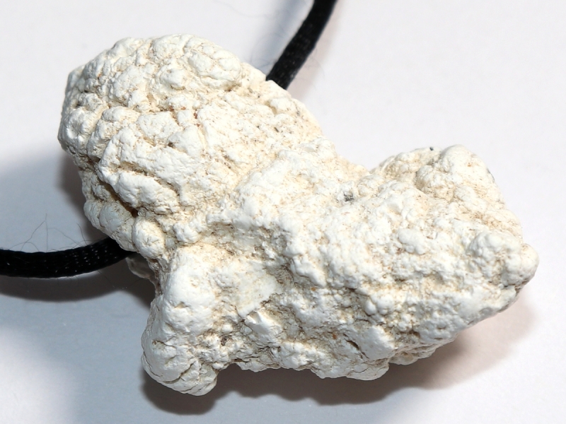magnesite with cord or silver 925