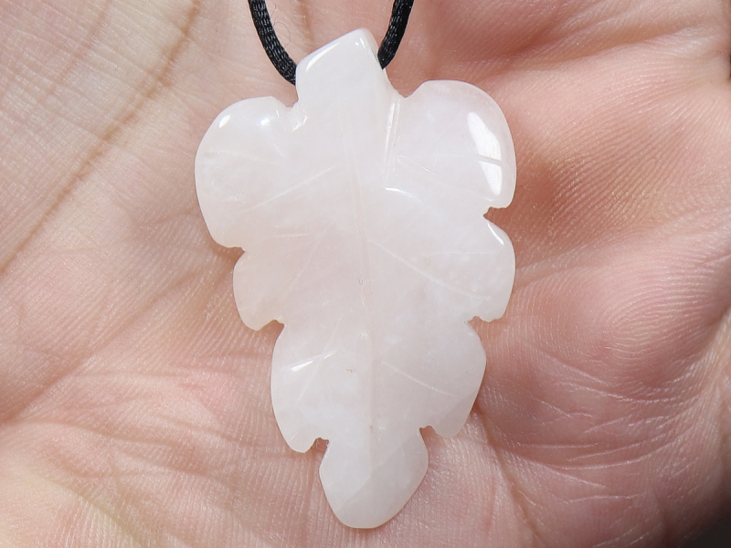 rose quartz with cord or silver 925