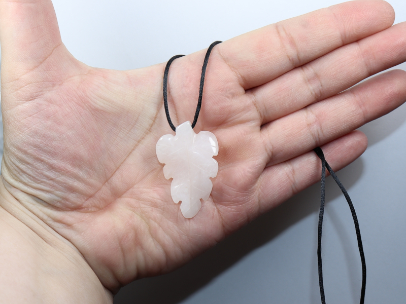 rose quartz with cord or silver 925