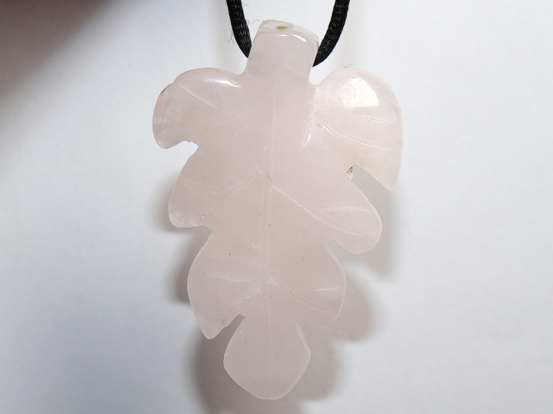 rose quartz with cord or silver 925