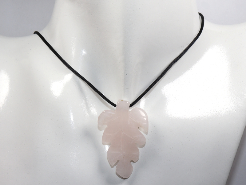 rose quartz with cord or silver 925