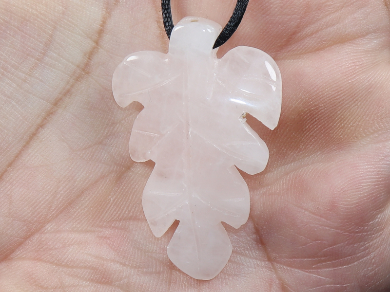 rose quartz with cord or silver 925