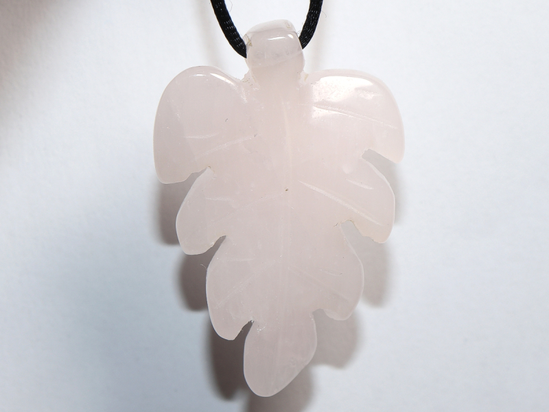 rose quartz with cord or silver 925