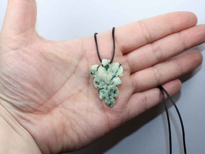 mariposite-dolomite with cord or silver 925