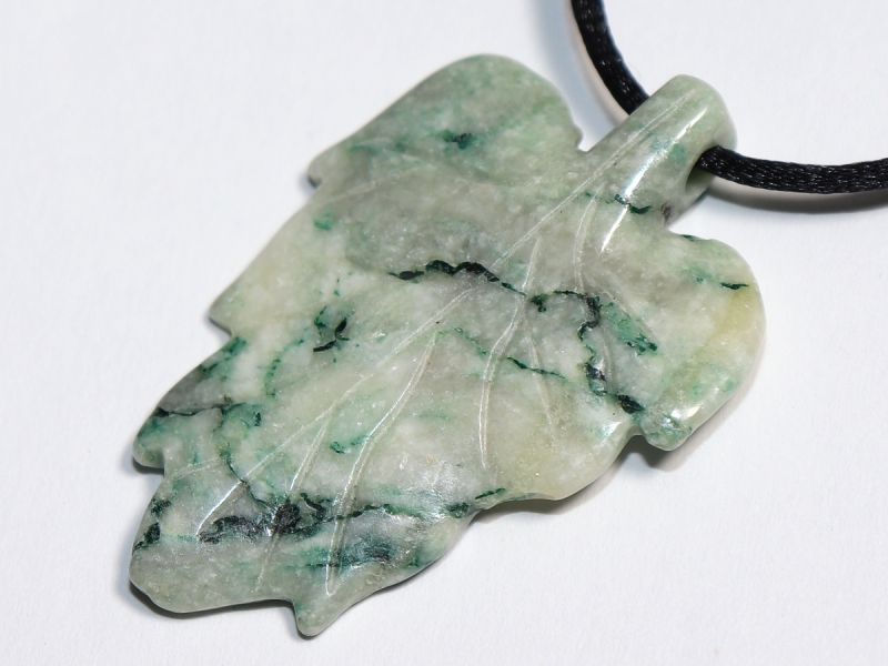 mariposite-dolomite with cord or silver 925