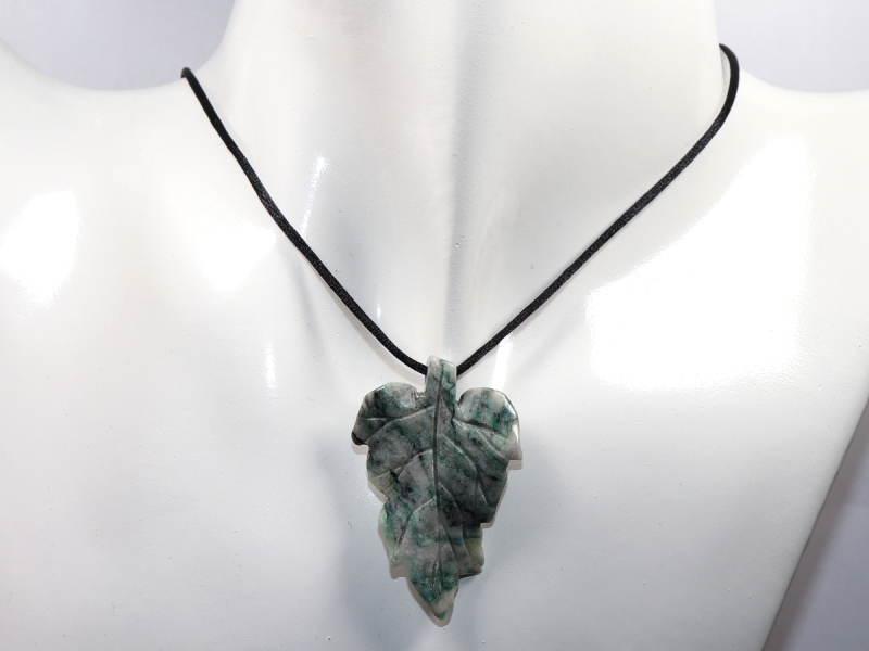 mariposite-dolomite with cord or silver 925