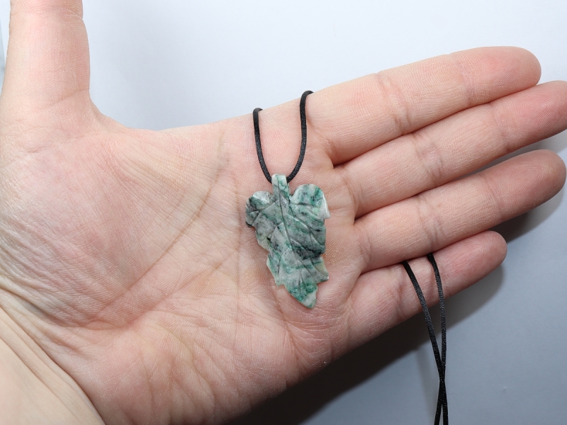 mariposite-dolomite with cord or silver 925