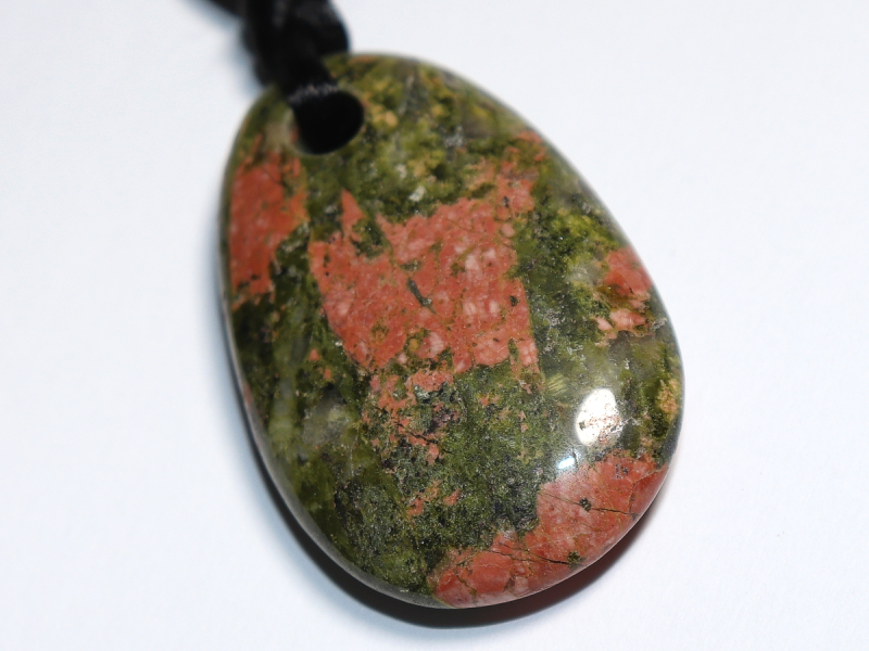 unakite with cord
