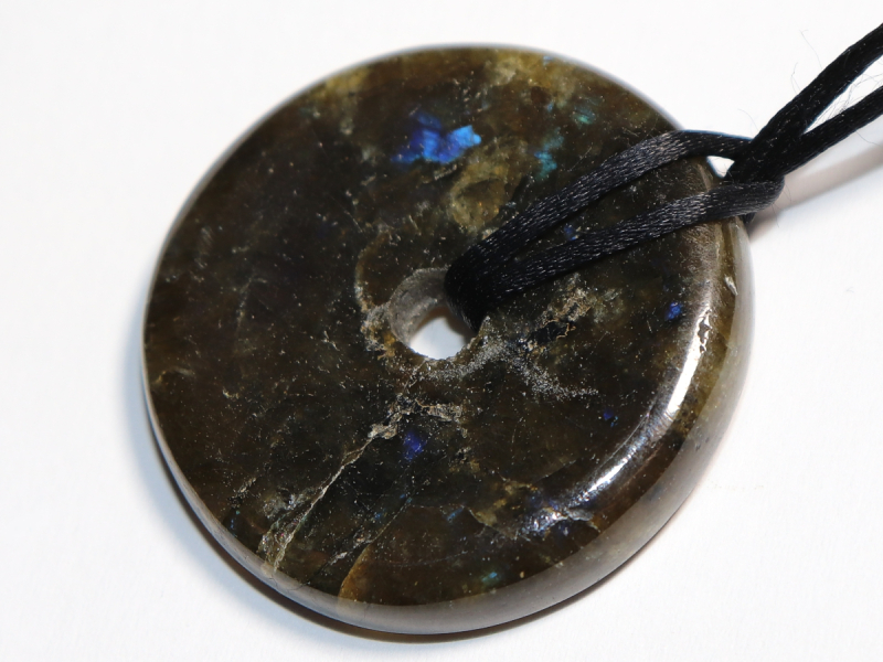 labradorite with cord