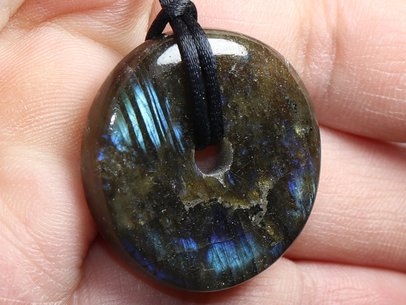labradorite with cord