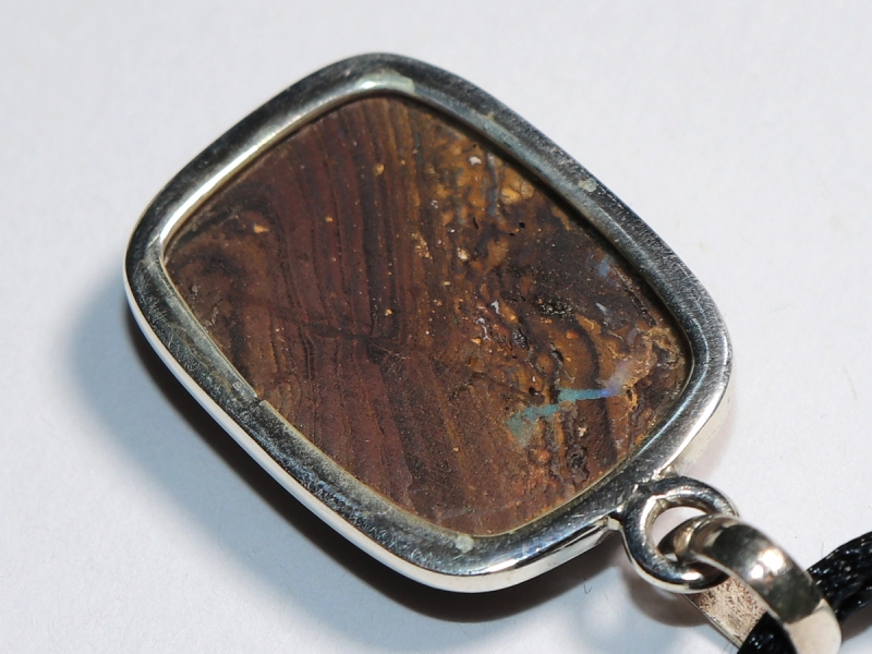 Boulder opal with cord or silver 925
