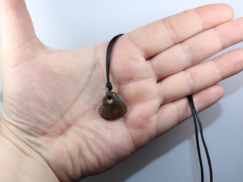 labradorite with cord