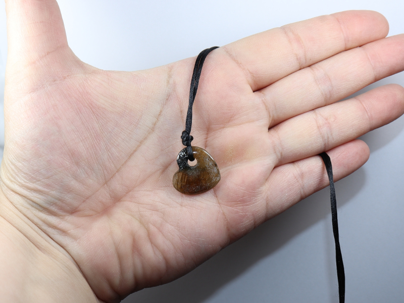 labradorite with cord