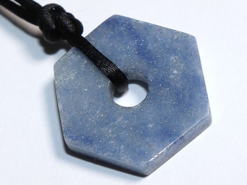 blue quartz with cord