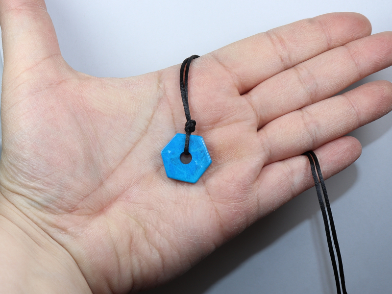 Türkis (rek.) mit Band