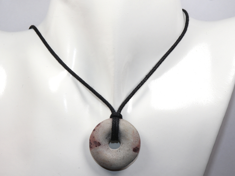 porcellanite with cord