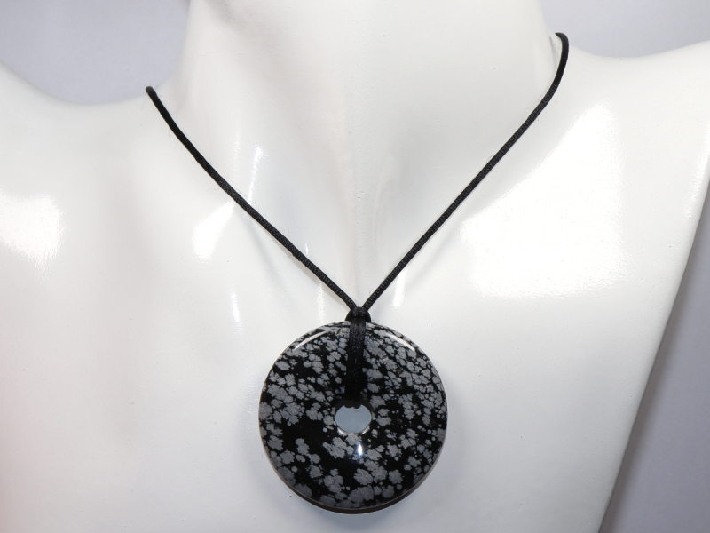 Schneeflockenobsidian mit Band