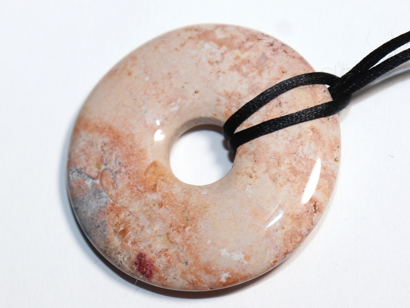 Ozeanjaspis mit Band