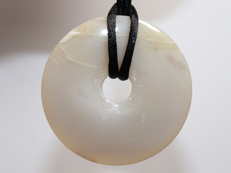 agate with cord