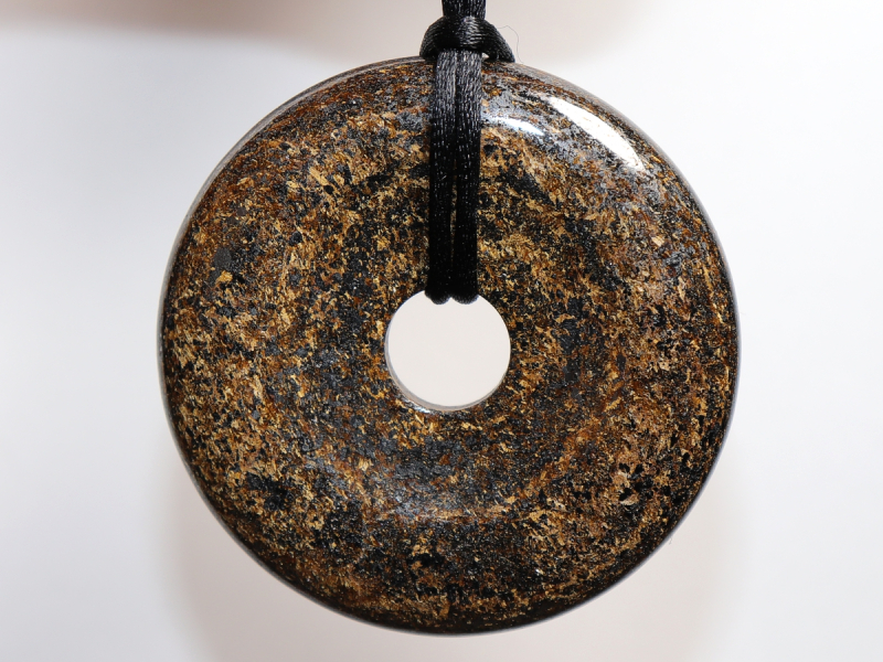 bronzite with cord