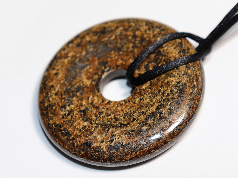 bronzite with cord