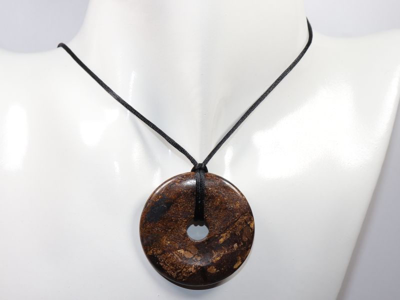bronzite with cord
