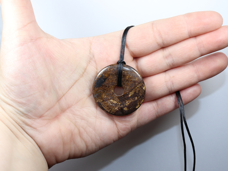 bronzite with cord