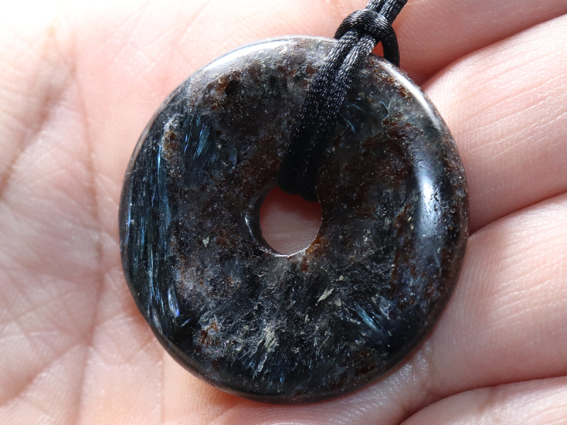 anthophyllite with cord